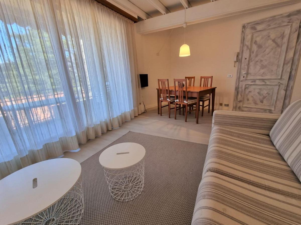Apartment Hermitage-5 By Interhome Porto Valtravaglia Buitenkant foto